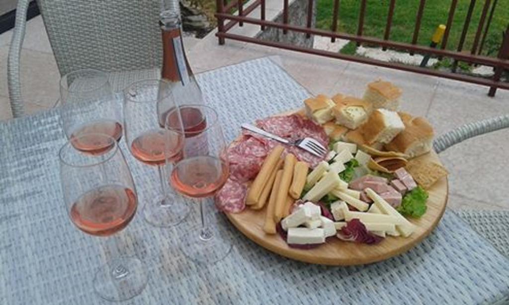 Il Giardino Degli Ulivi Vakantieboerderij Lazise